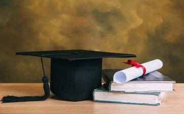 小学教育本科毕业自我鉴定6篇