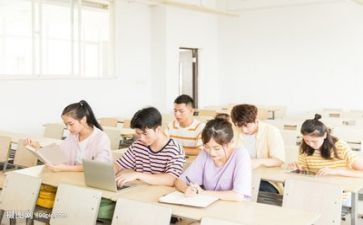 大学上半年总结5篇