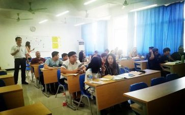 大学班级月总结最新8篇