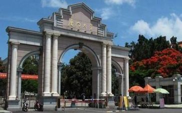 2024高校教师年终工作总结8篇