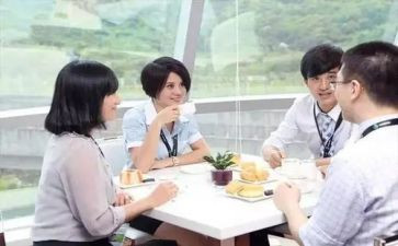 就职班长演讲稿模板7篇
