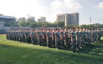 六天军训心得体会300字7篇