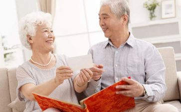 敬老院看老人活动总结5篇