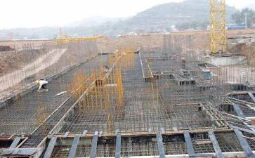 土建施工员述职报告8篇