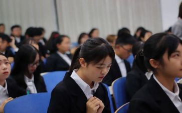 学校干部述职述廉报告7篇