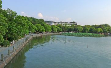 ?{州西湖作文推荐7篇