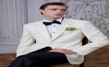 结婚典礼新郎父亲讲话稿7篇