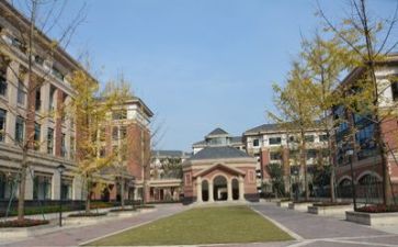 与学校有关的演讲稿7篇