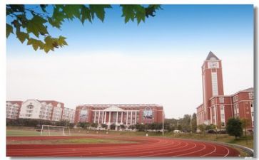 写学校事的作文5篇