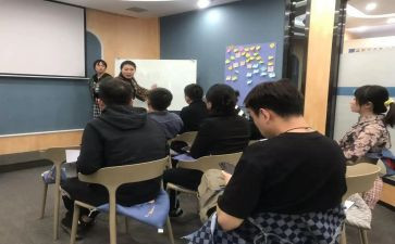 培训学校前台月总结5篇