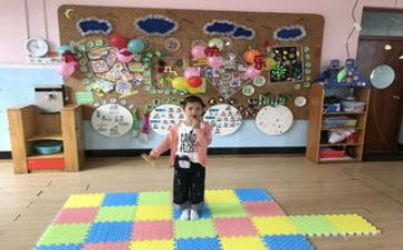幼儿园中班数学《分类》教案8篇